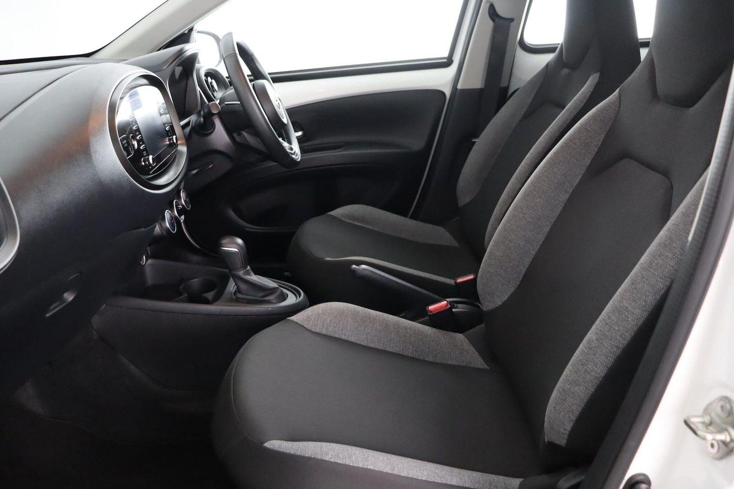 Used Toyota Aygo X 2022 for sale - 77982721: Photo 15