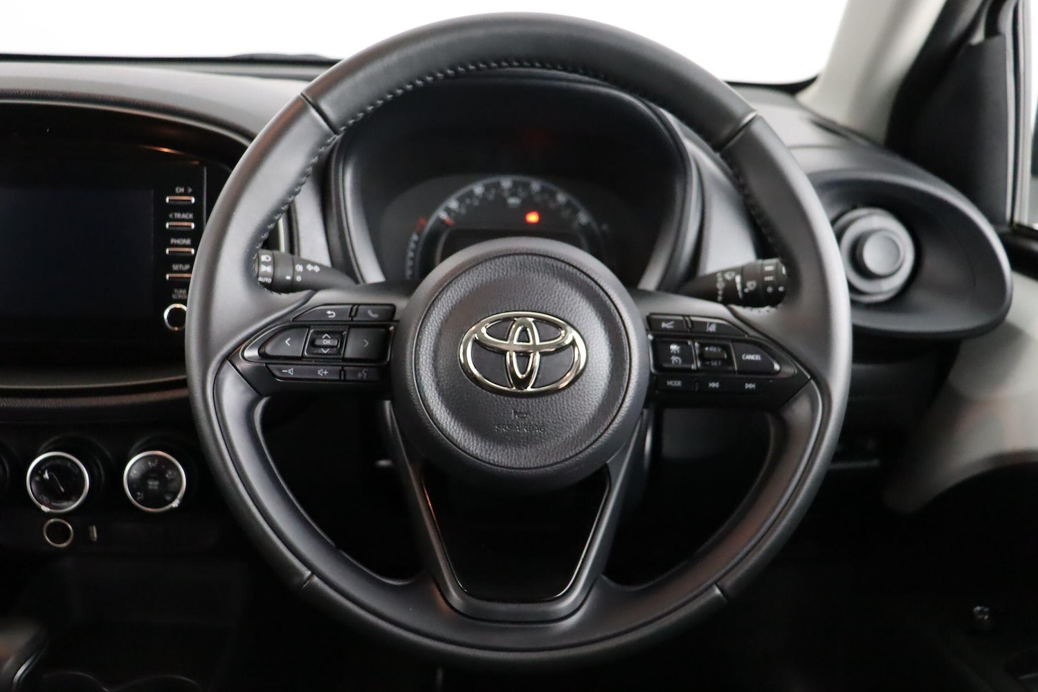 Used Toyota Aygo X 2022 for sale - 77982721: Photo 9