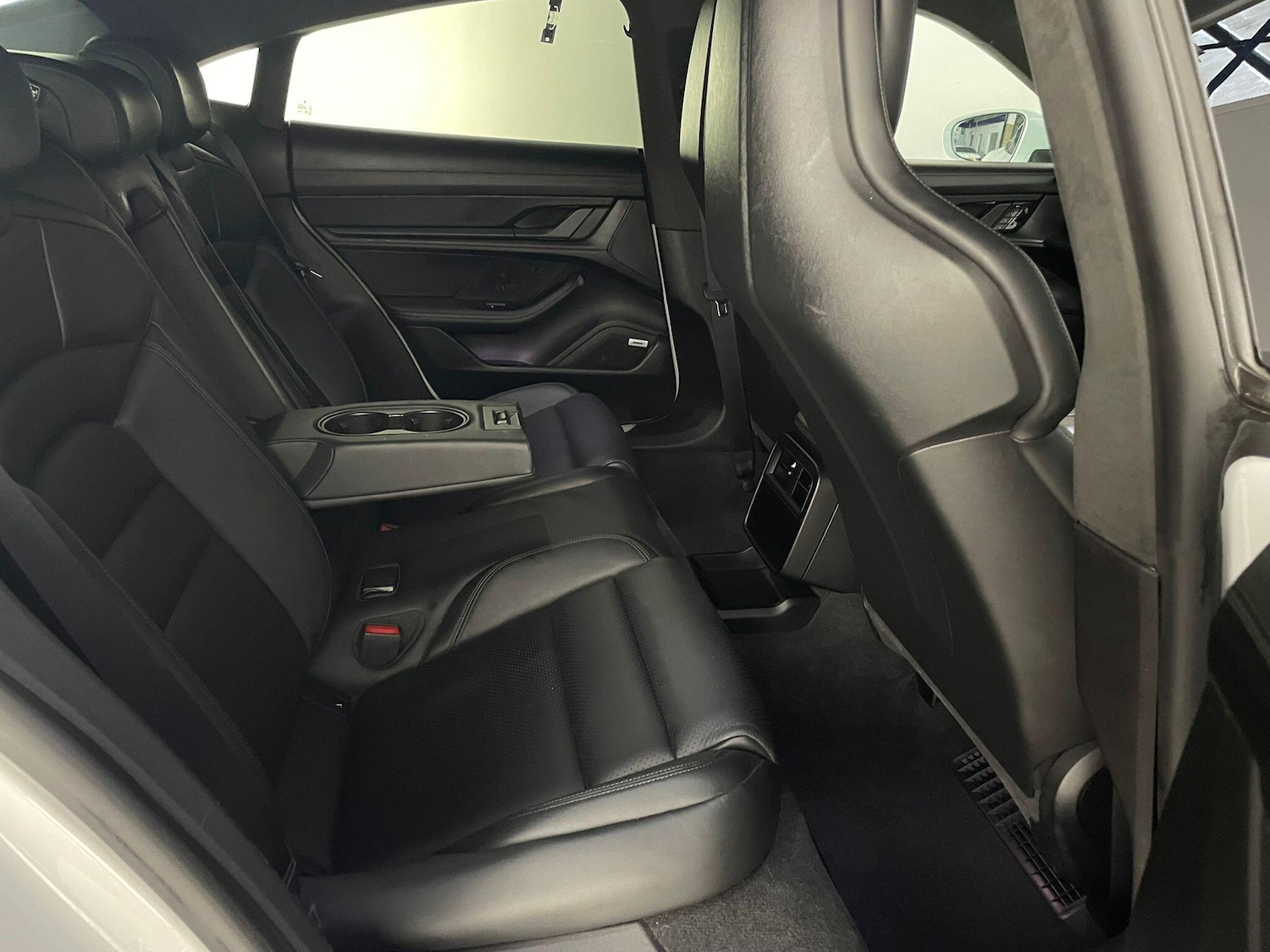 Used Porsche Taycan 2020 for sale - 76348834: Photo 14
