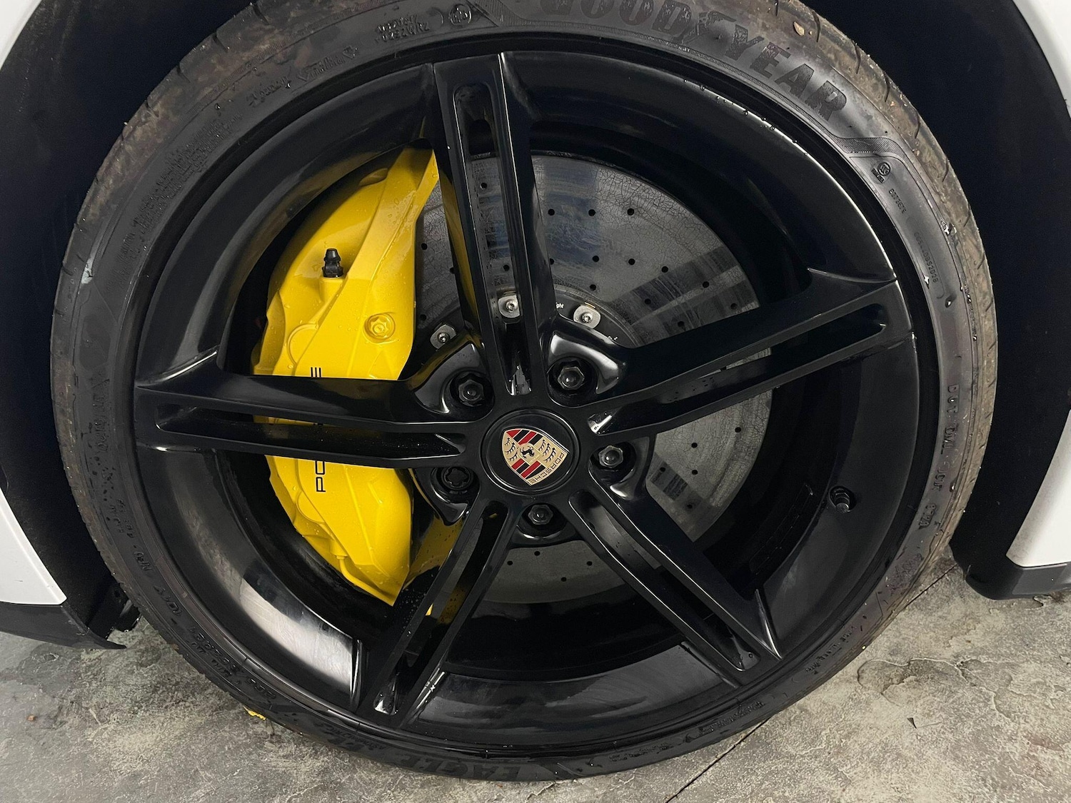 Used Porsche Taycan 2020 for sale - 76348834: Photo 24