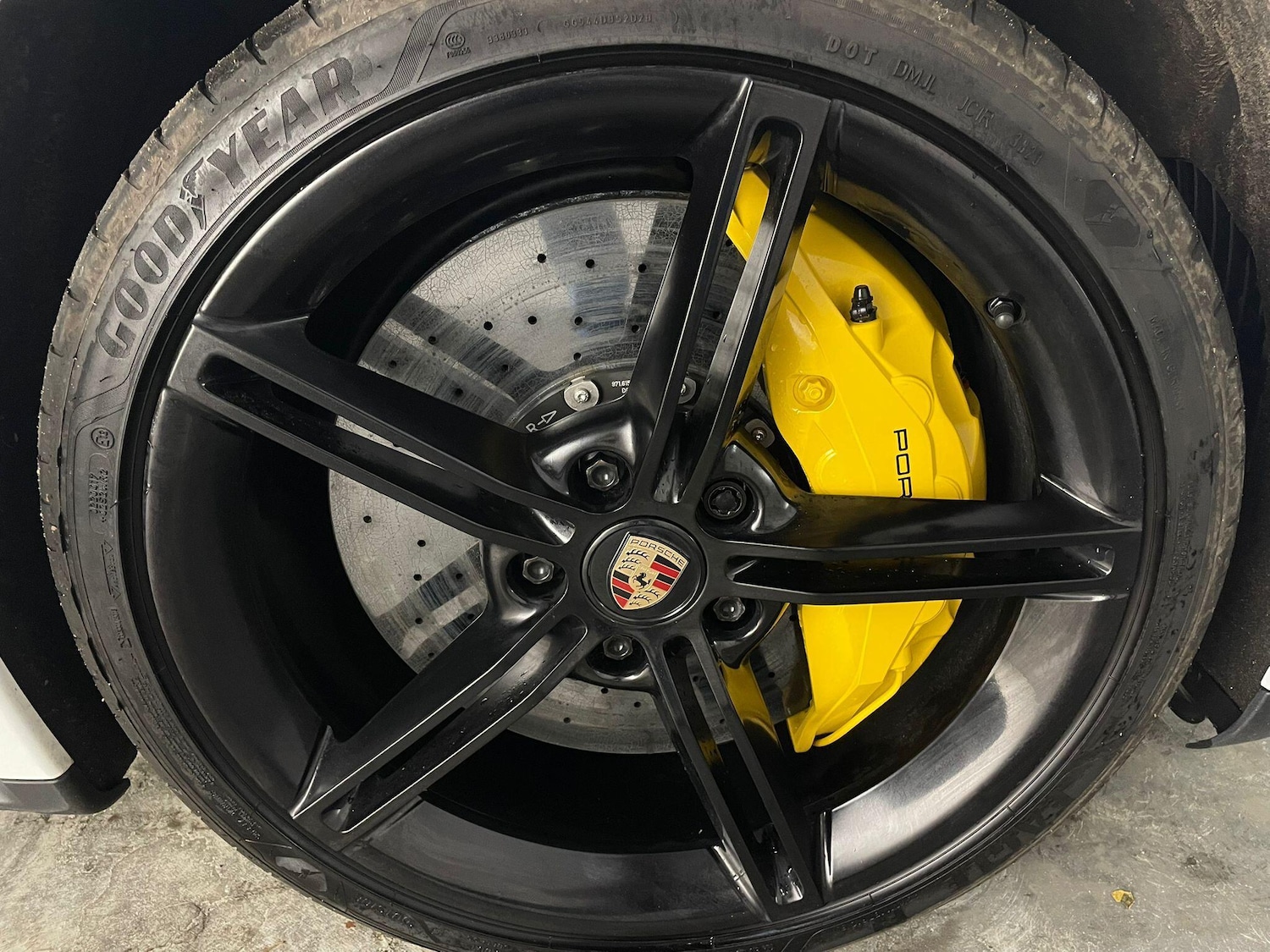 Used Porsche Taycan 2020 for sale - 76348834: Photo 27