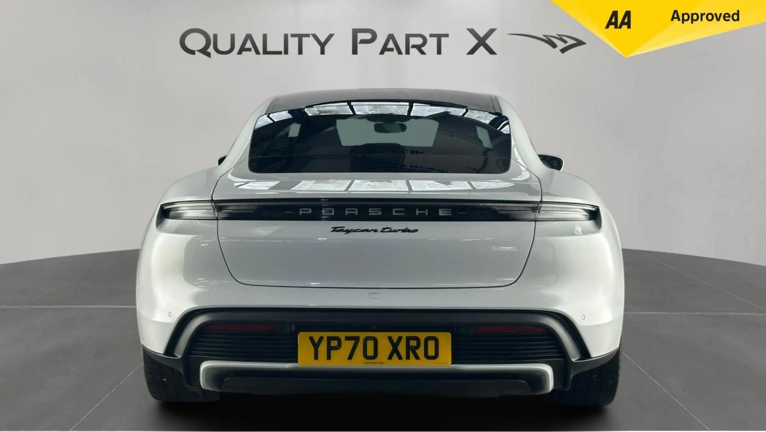 Used Porsche Taycan 2020 for sale - 76348834: Photo 4