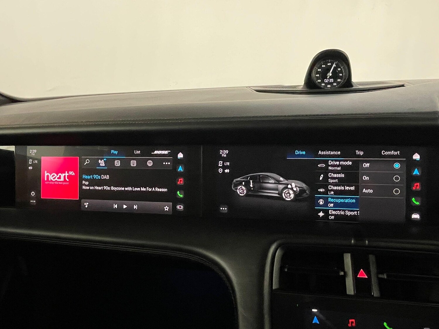 Used Porsche Taycan 2020 for sale - 76348834: Photo 40
