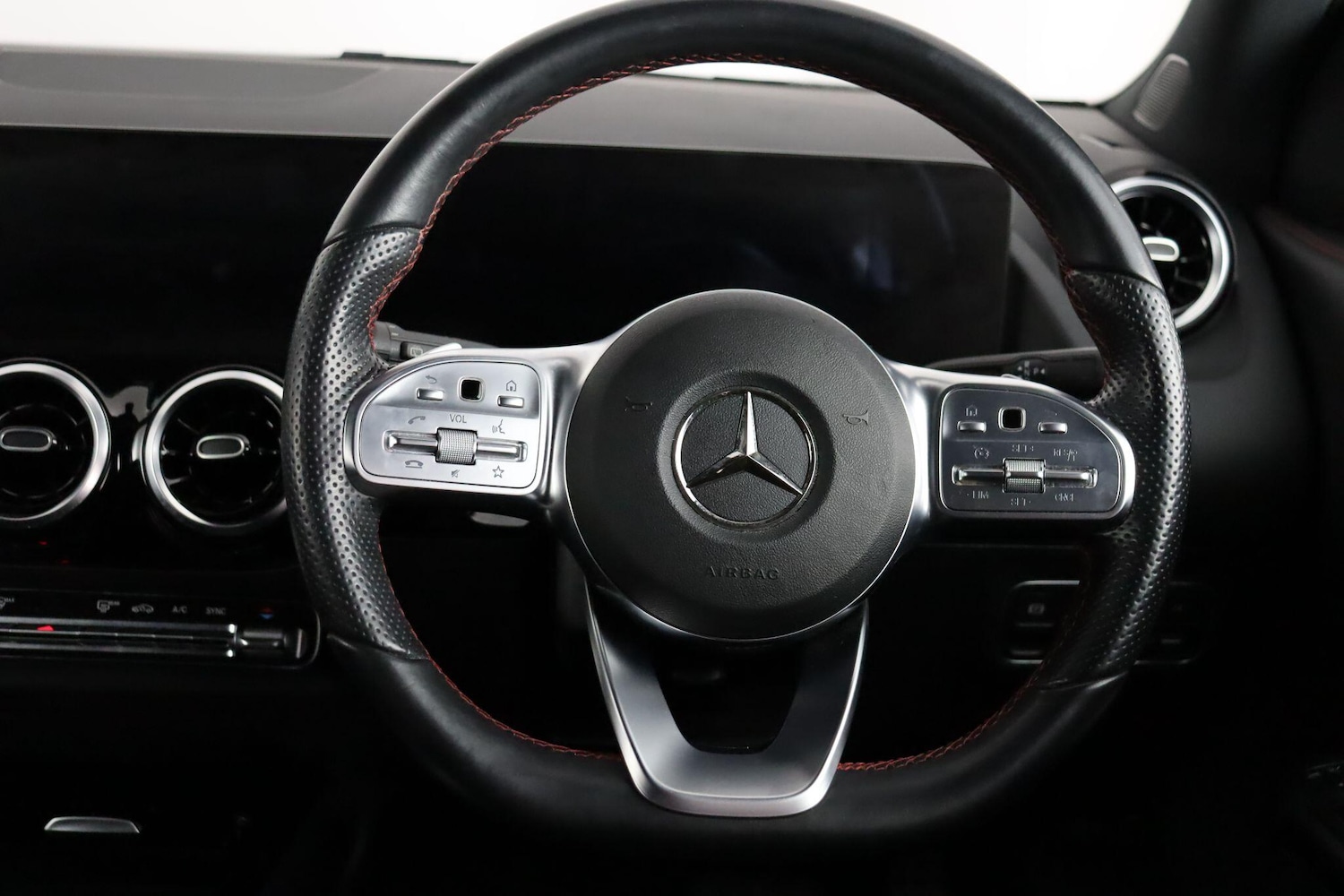 Used Mercedes-Benz GLA 2021 for sale - 77305032: Photo 9