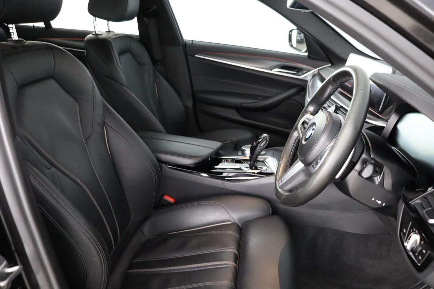 Used BMW 5 Series 2022 for sale - 78020369: Photo 12