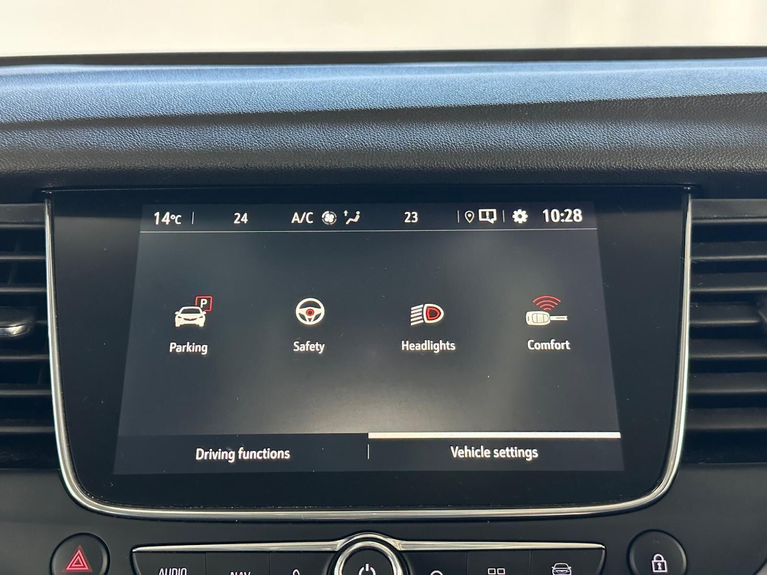 Used Vauxhall Grandland X 2022 for sale - 76109617: Photo 44