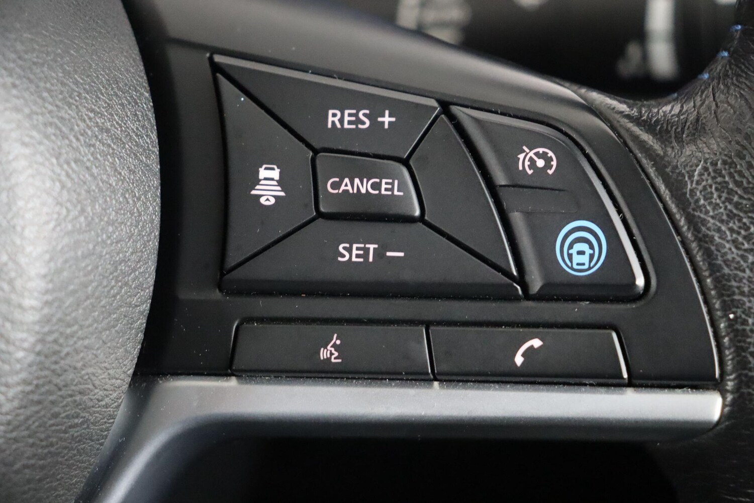 Used Nissan Leaf 2022 for sale - 77657792: Photo 24