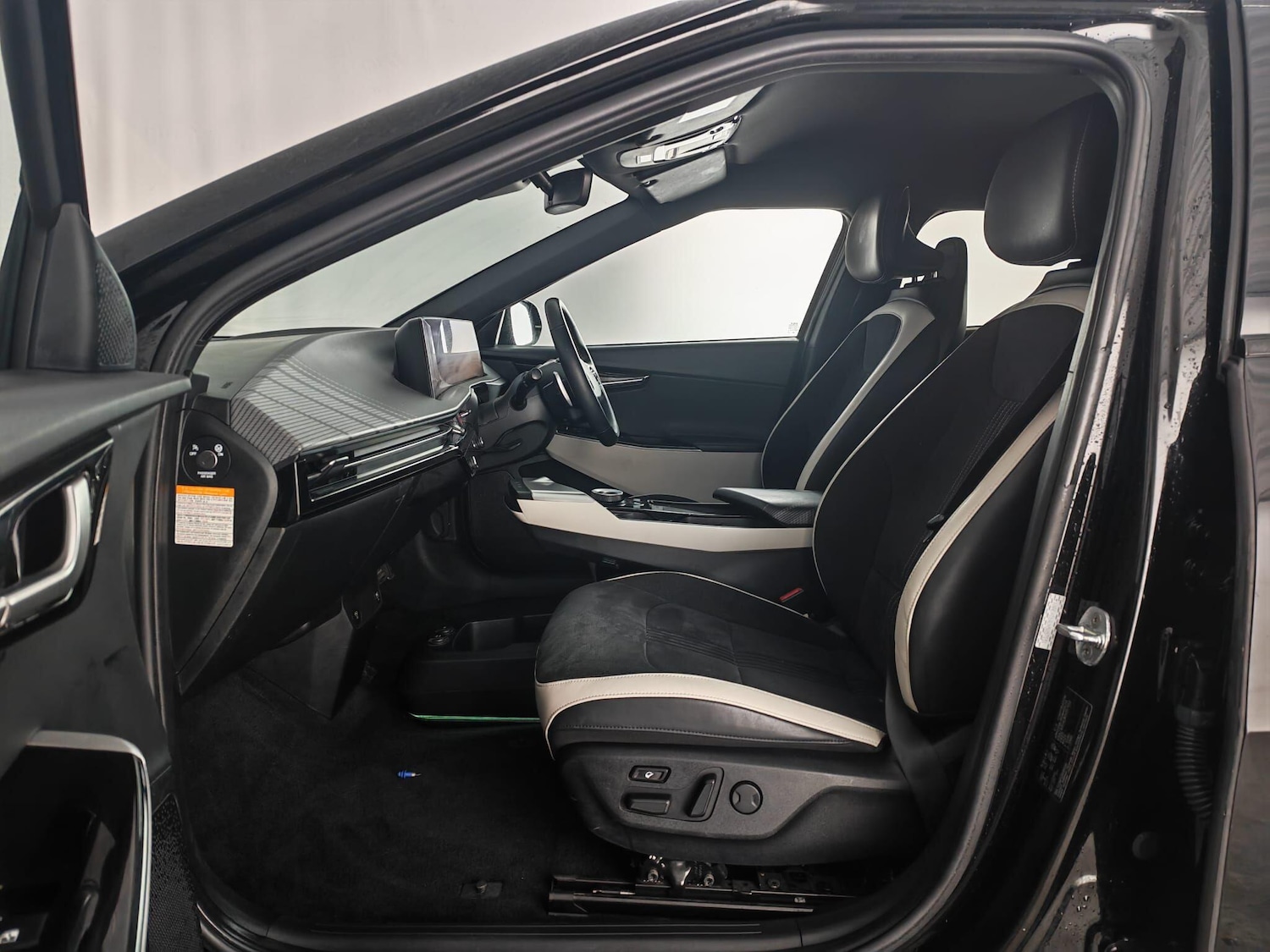 Used Kia EV6 2022 for sale - 76562187: Photo 11