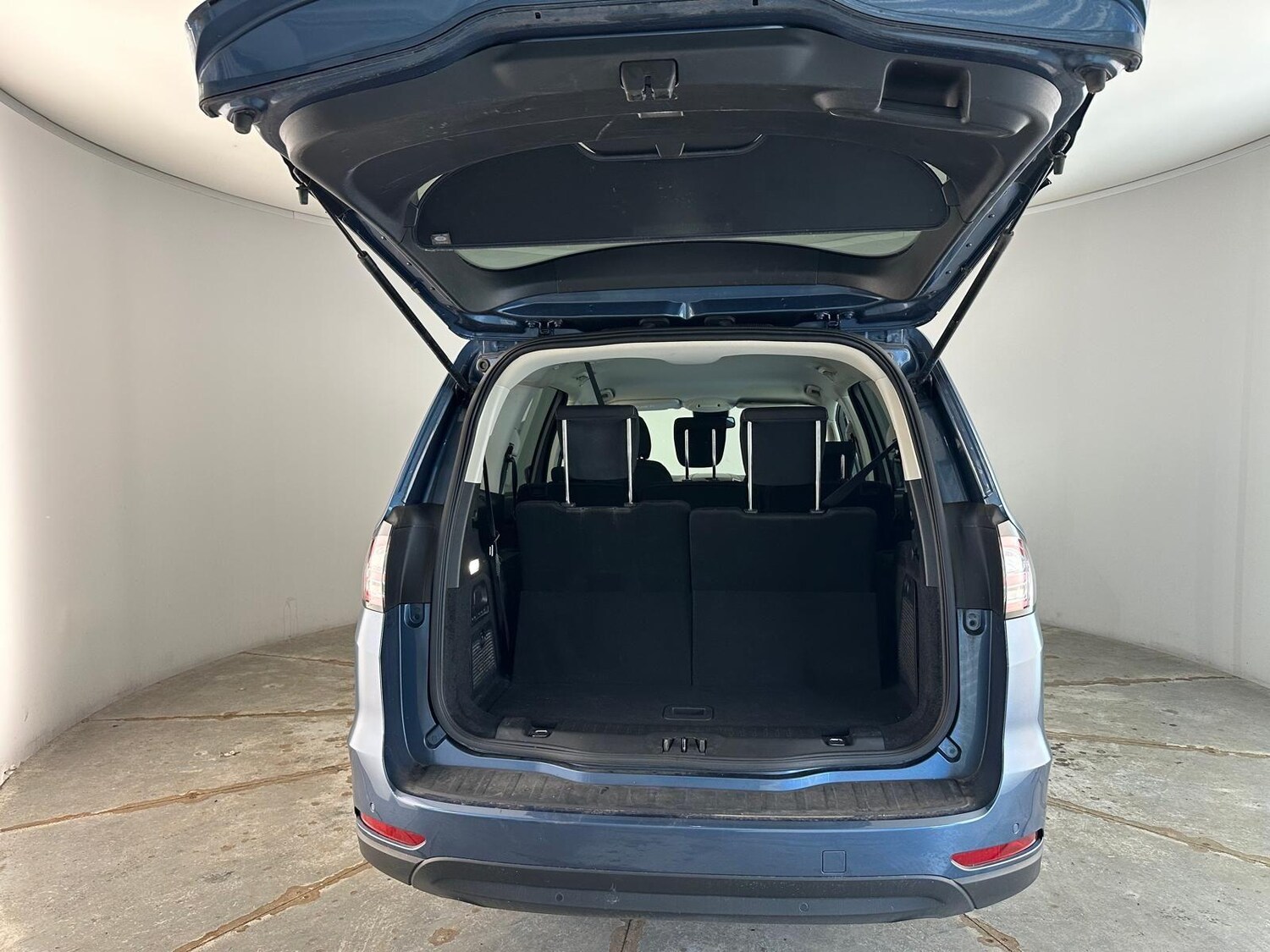 Used Ford Galaxy 2020 for sale - 77892962: Photo 28