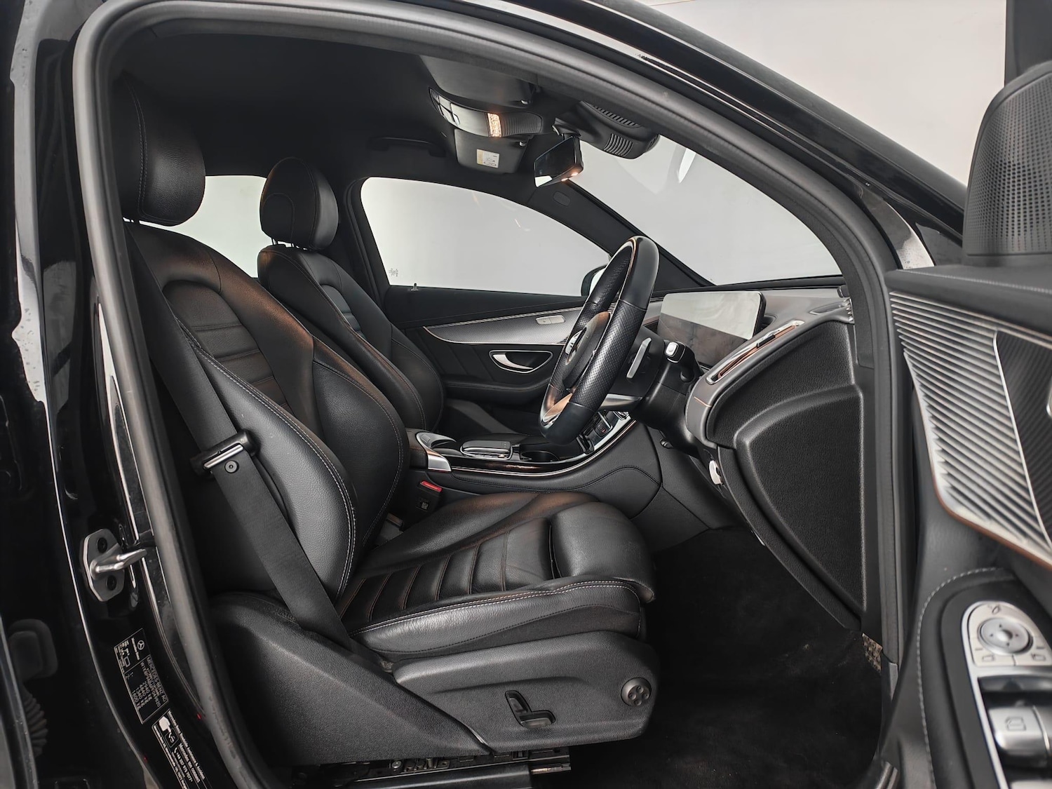 Used Mercedes-Benz EQC 2022 for sale - 76398631: Photo 12