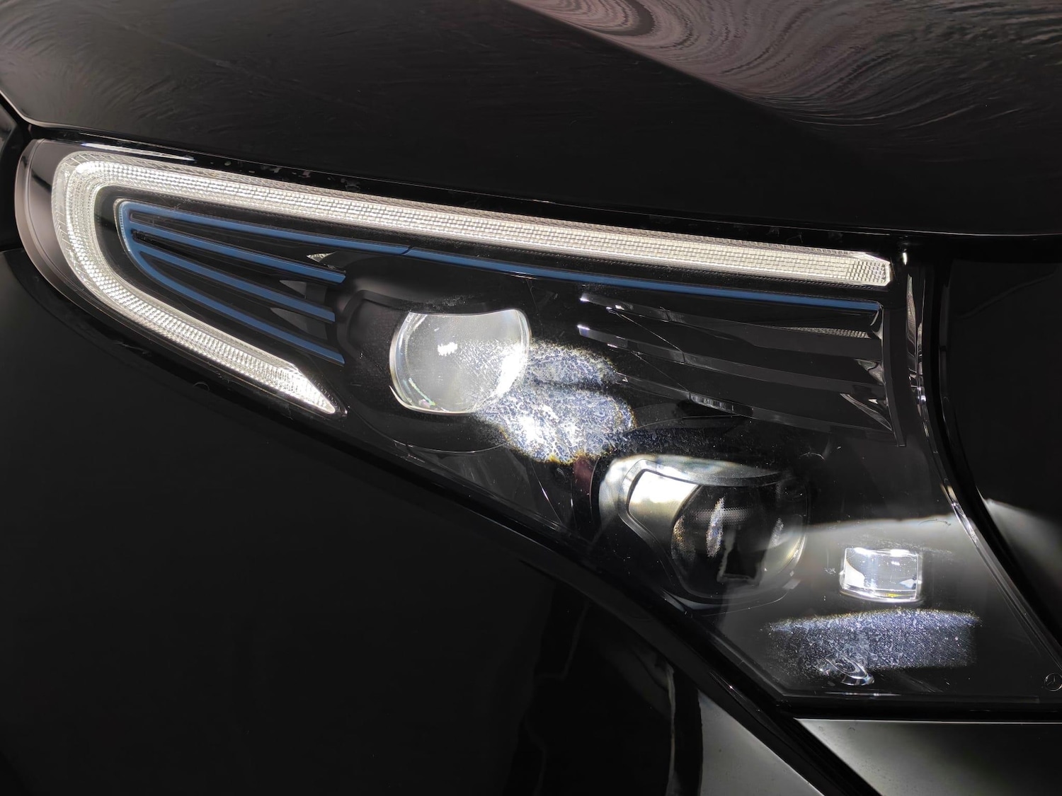 Used Mercedes-Benz EQC 2022 for sale - 76398631: Photo 29