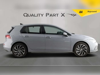 Used Volkswagen Golf 2023 for sale - 78542402: Photo