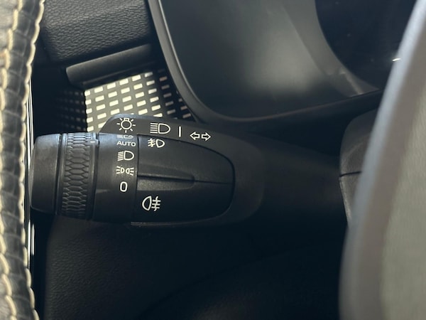 Used Volvo XC40 2021 for sale - 75280621: Photo 26
