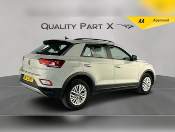 Used Volkswagen T-Roc 2022 for sale - 75540232: Photo