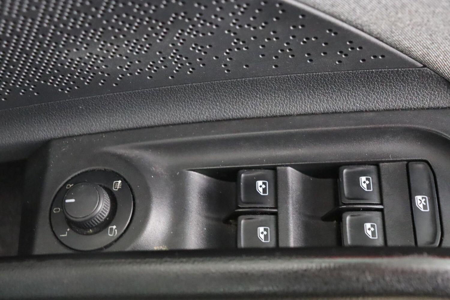 Used Skoda Enyaq 2023 for sale - 77574290: Photo 16