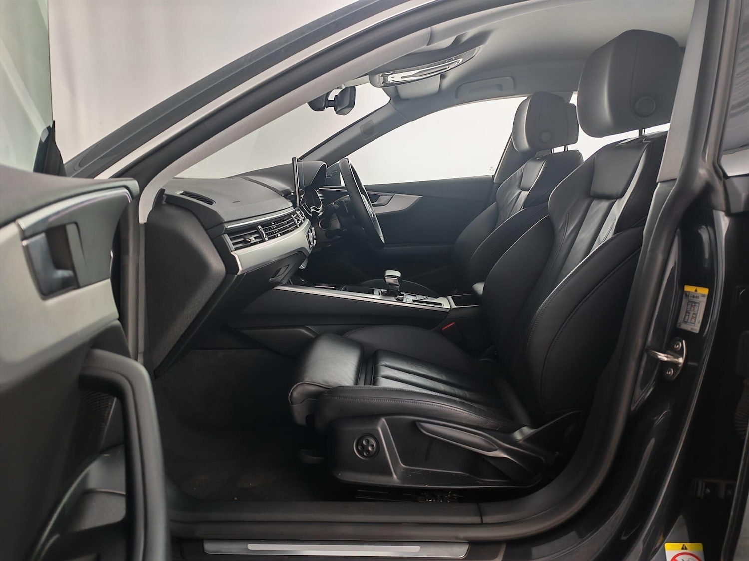 Used Audi A5 2022 for sale - 76431990: Photo 11