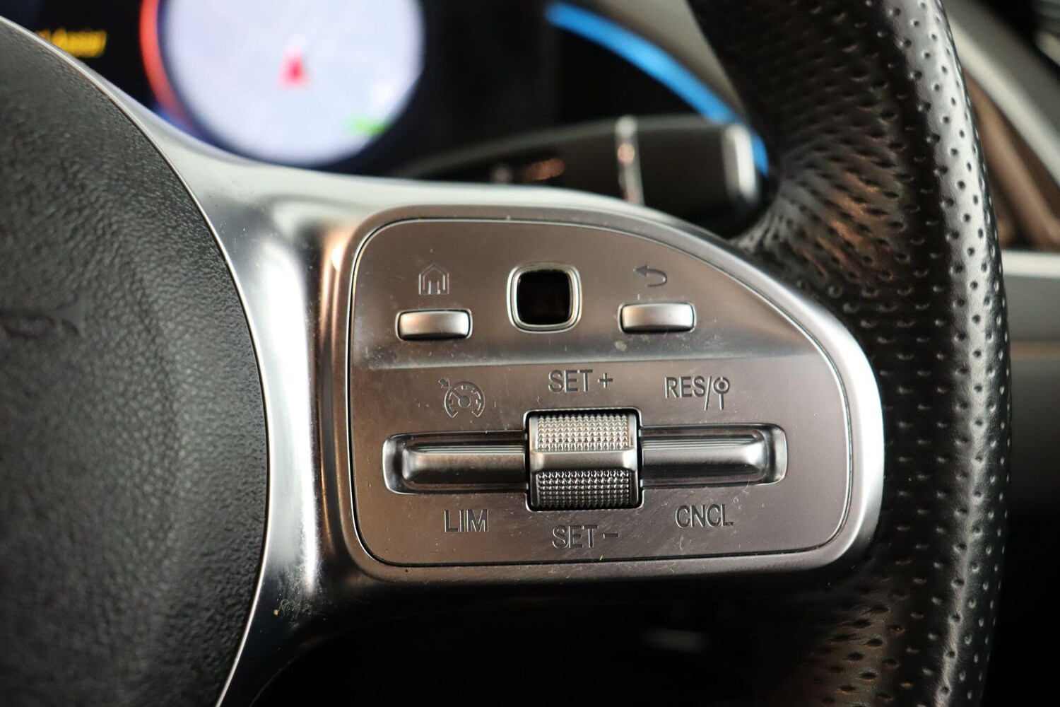 Used Mercedes-Benz EQC 2020 for sale - 77839179: Photo 23