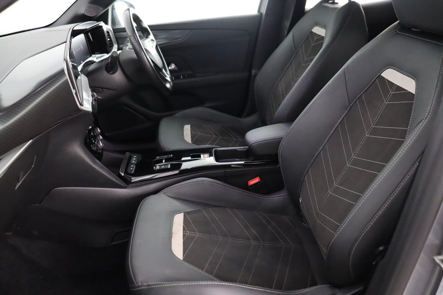 Used Vauxhall Mokka Electric for sale - 78214535: Photo 15