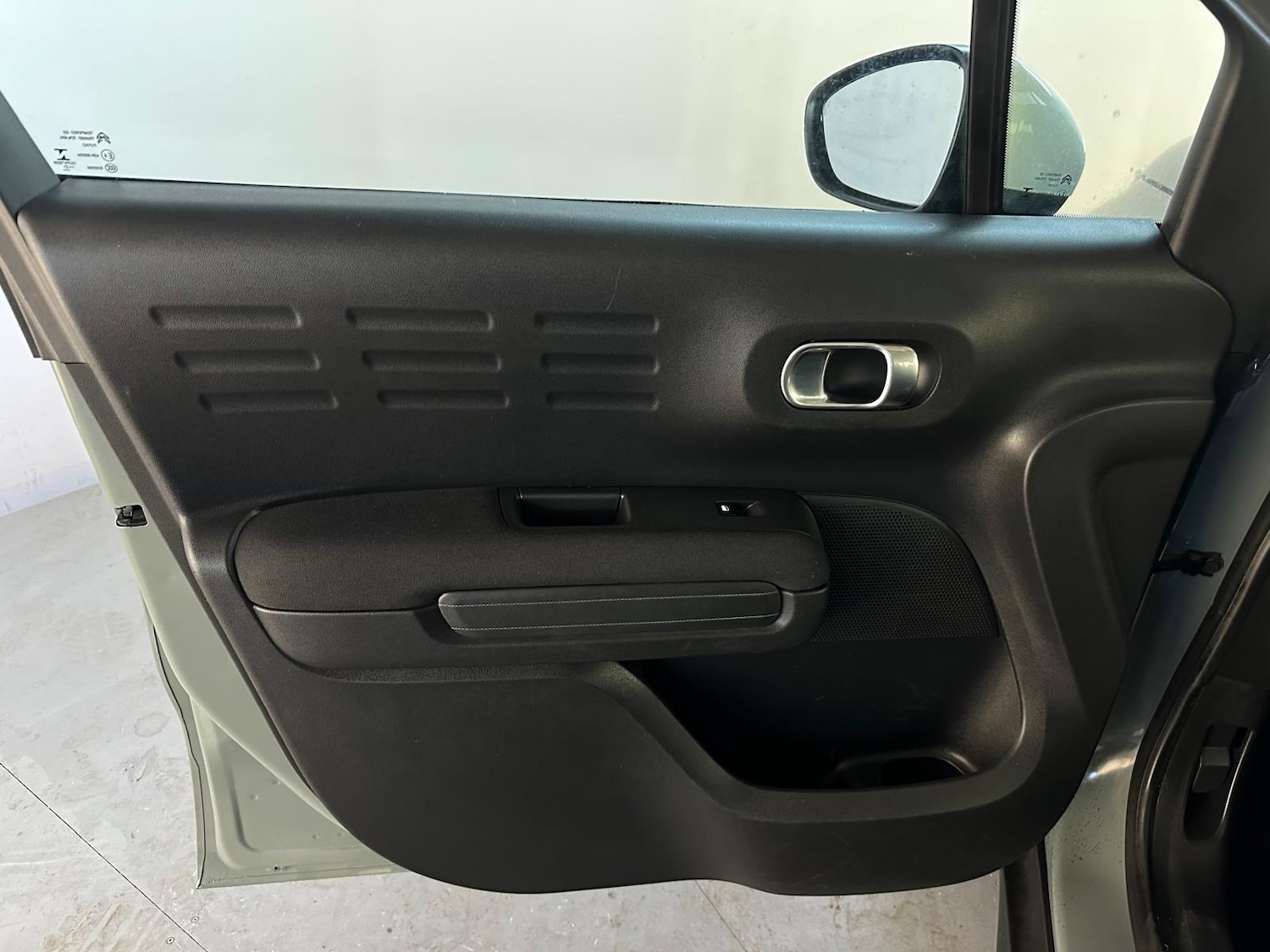 Vehicle 29