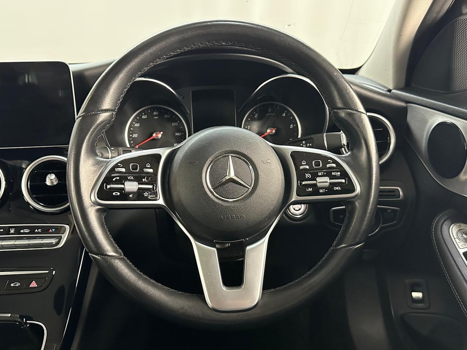 Used Mercedes-Benz C Class 2021 for sale - 76214471: Photo 9