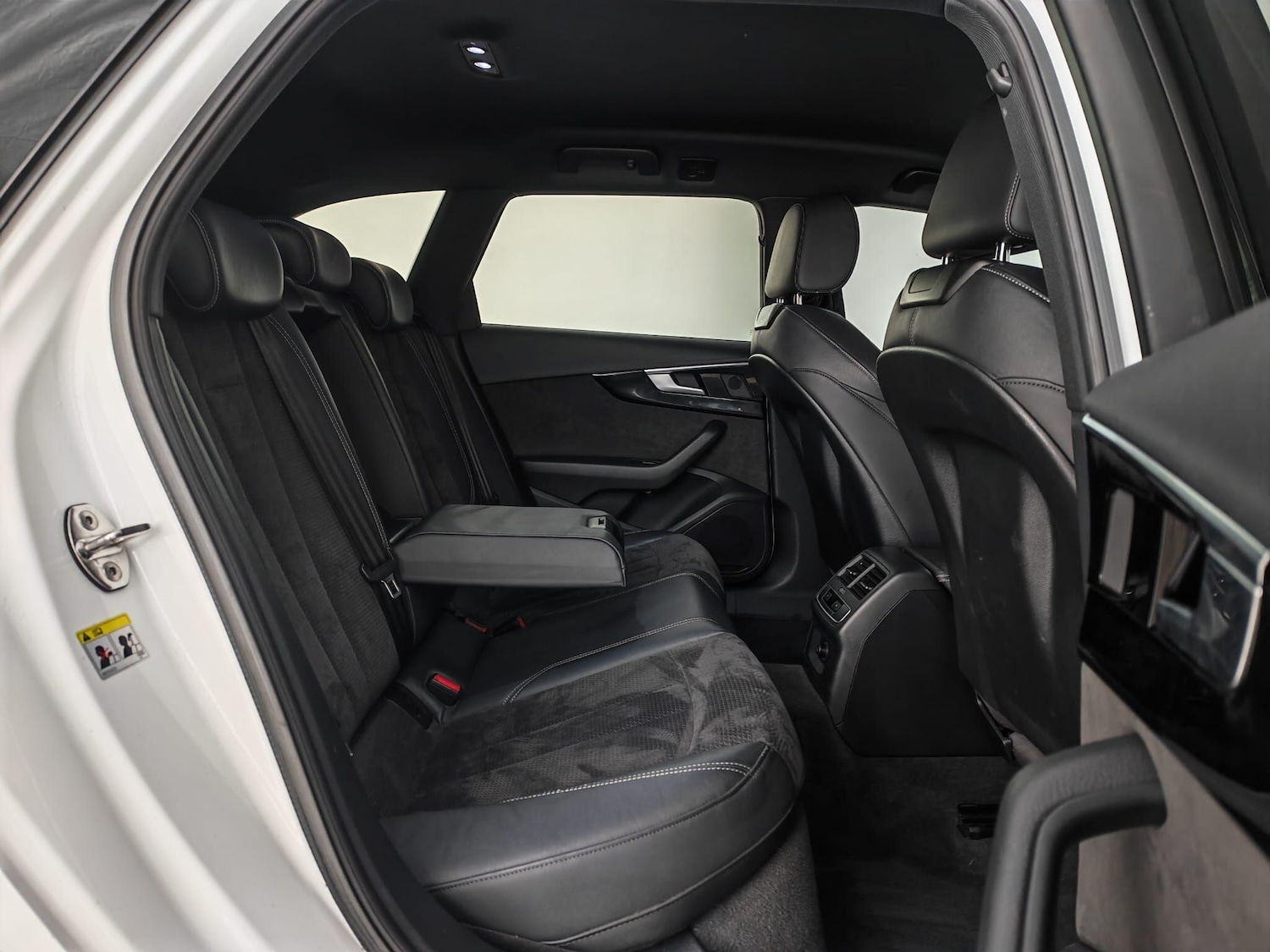 Used Audi A4 Avant 2020 for sale - 76433299: Photo 14