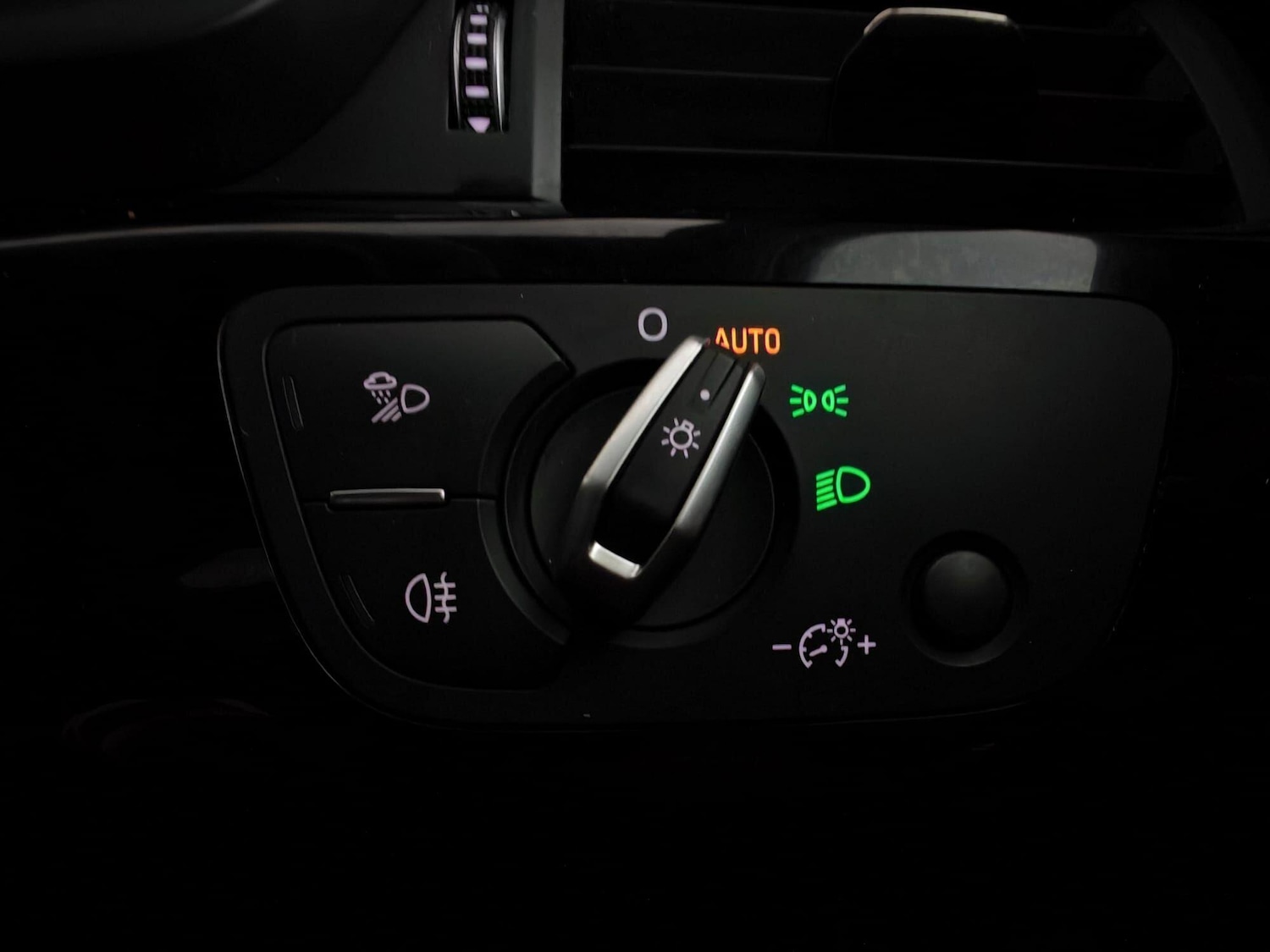 Used Audi A4 Avant 2020 for sale - 76433299: Photo 19