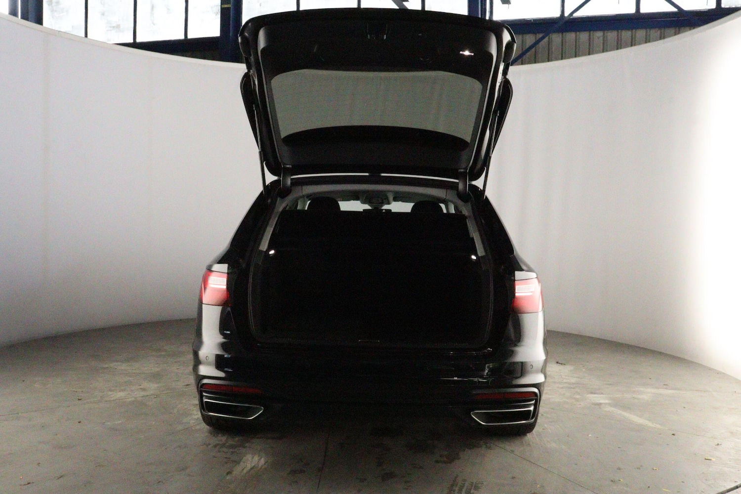 Used Audi A4 Avant 2022 for sale - 76432703: Photo 29