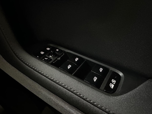 Used Polestar Polestar 2 2022 for sale - 75059359: Photo 25