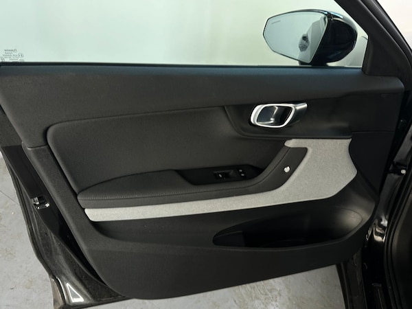 Used Polestar Polestar 2 2022 for sale - 75059359: Photo 36