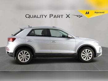 Used Volkswagen T-Roc 2022 for sale - 78523351: Photo