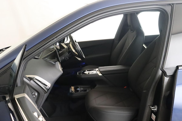 Used BMW iX 2023 for sale - 75589775: Photo 14