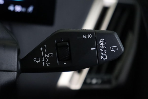 Used BMW iX 2023 for sale - 75589775: Photo 32