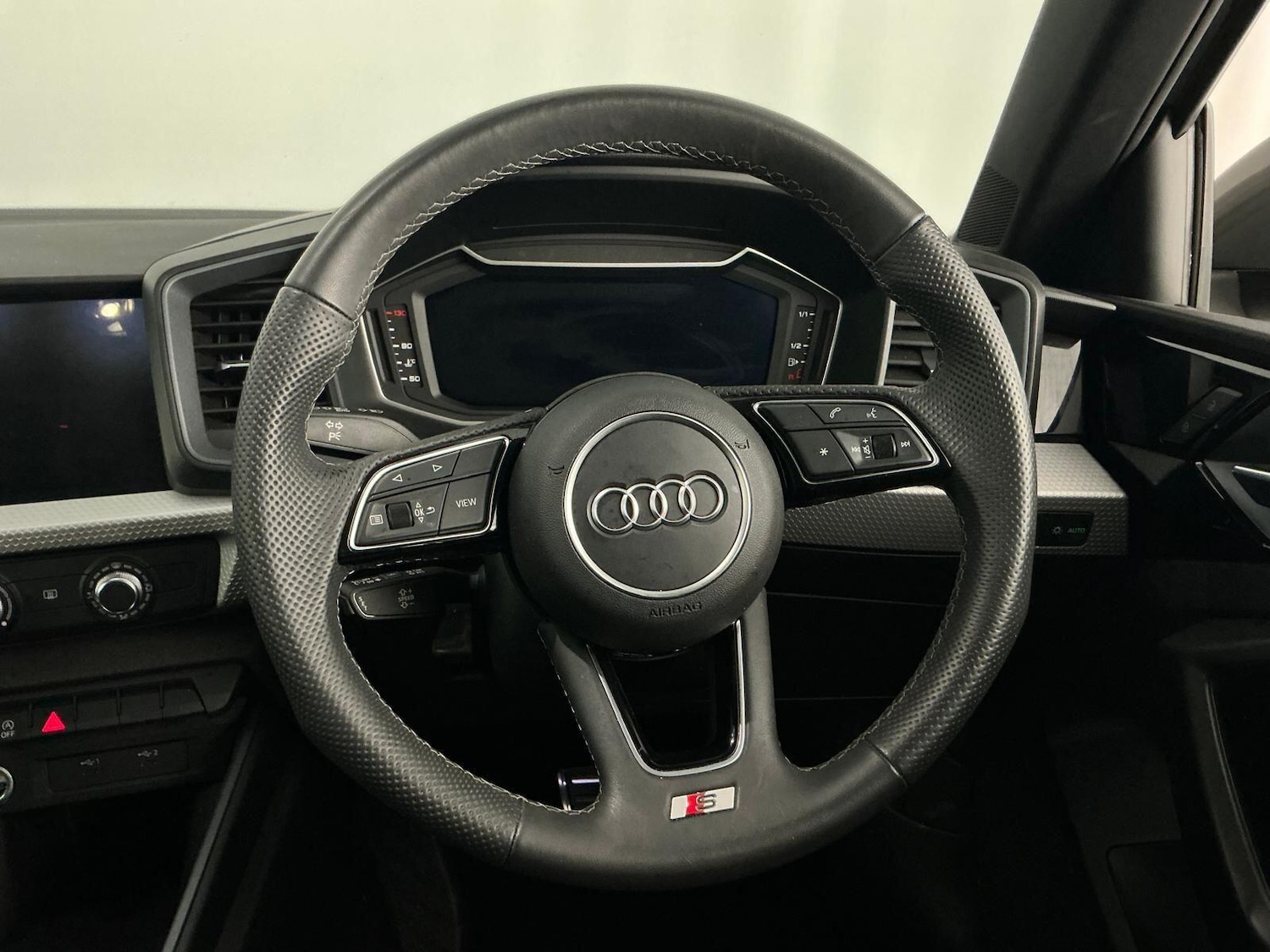 Used Audi A1 2024 for sale - 76485276: Photo 9