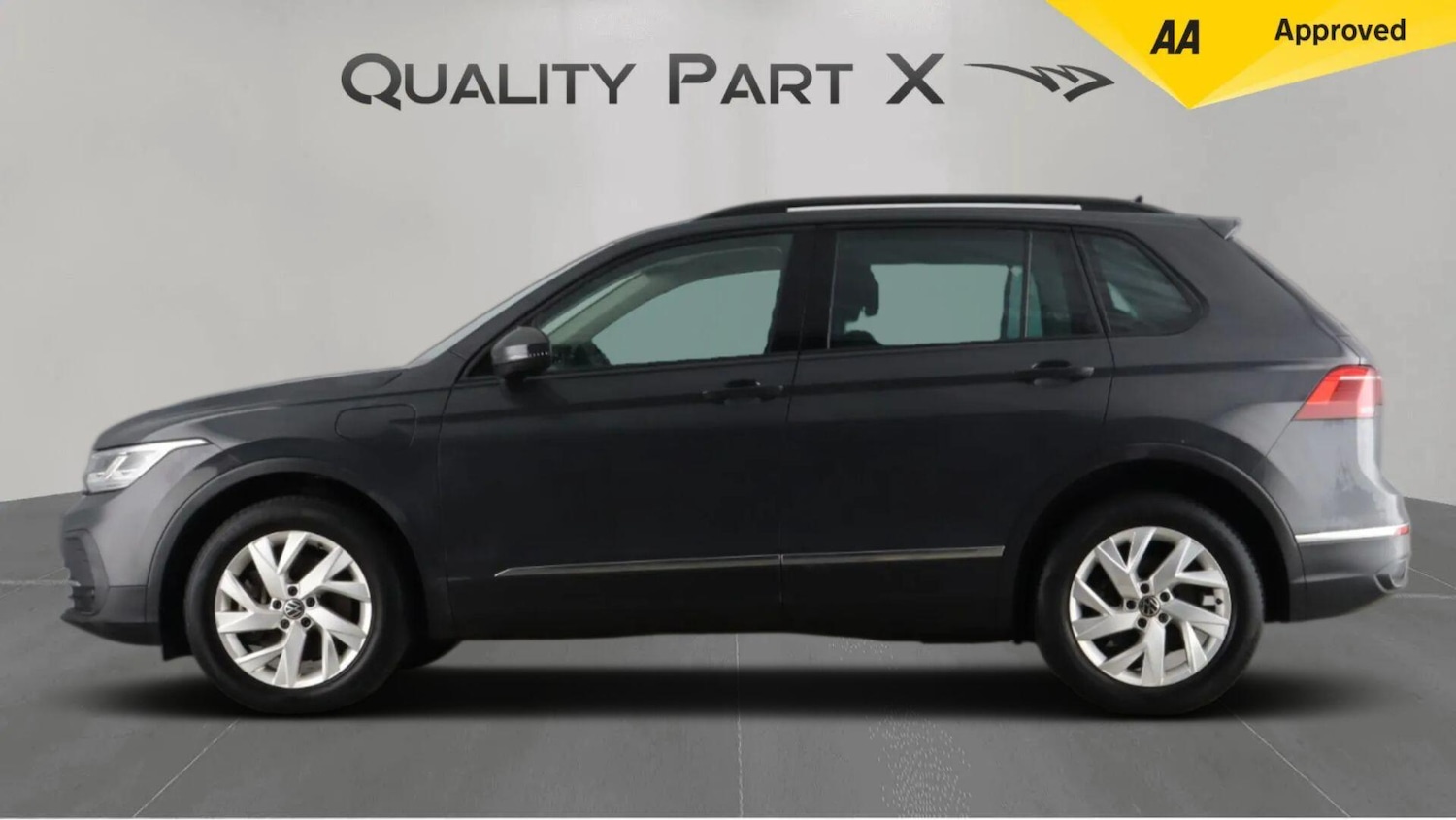 Used Volkswagen Tiguan for sale - 77175721: Photo 4