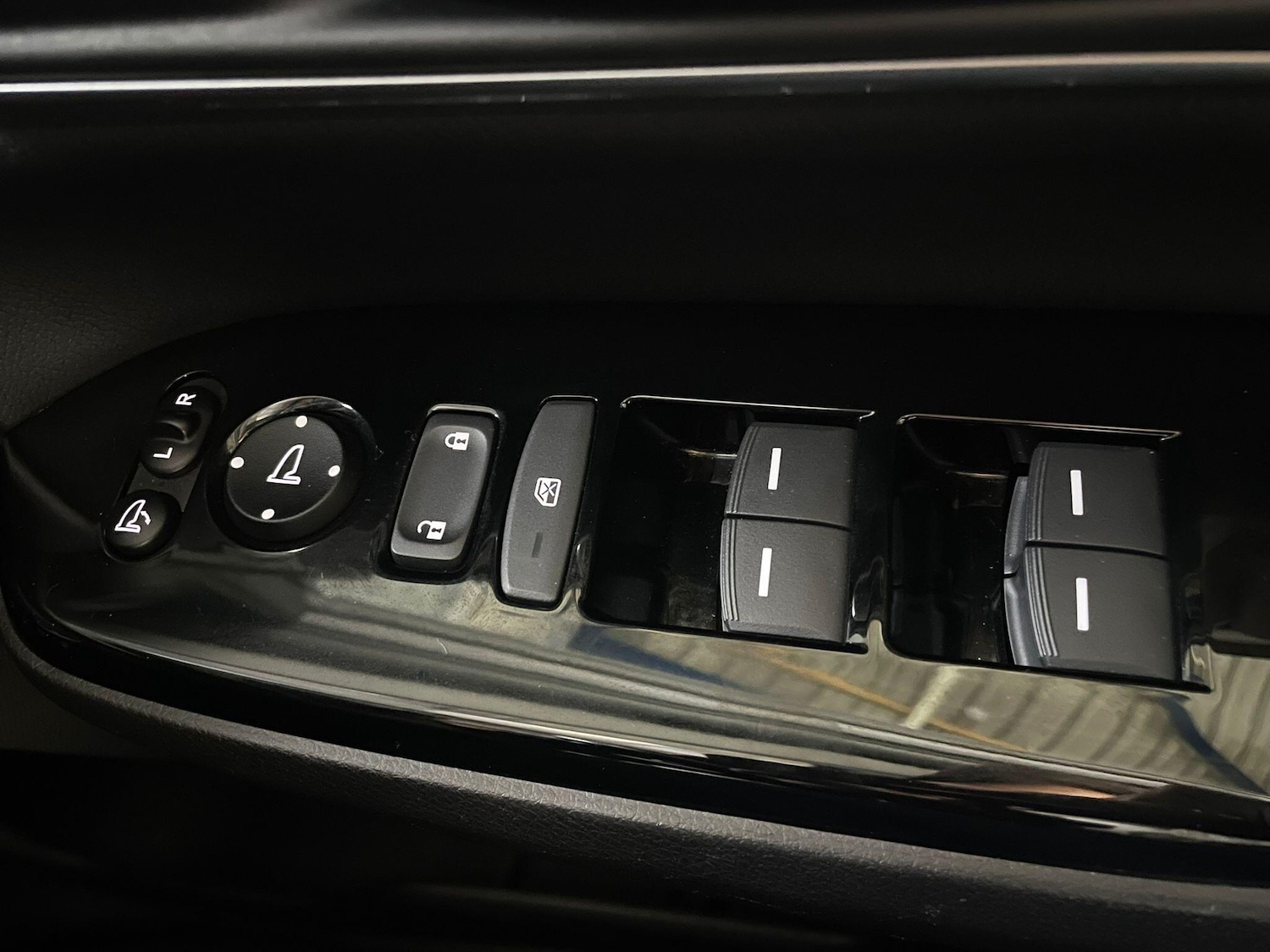 Used Honda CR-V 2023 for sale - 76295441: Photo 19