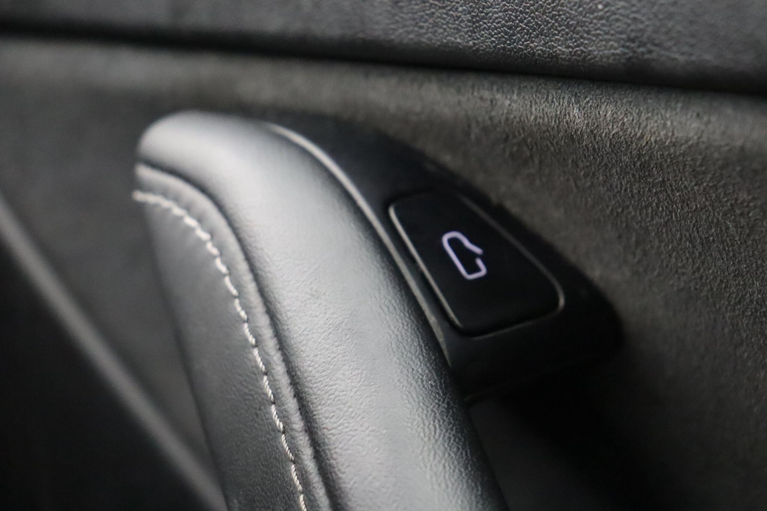 Used Tesla Model 3 2021 for sale - 77109342: Photo 19