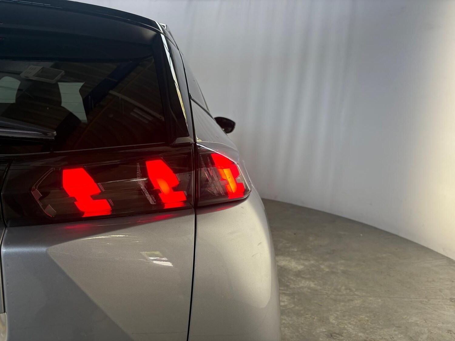 Used Peugeot E-2008 2022 for sale - 75904562: Photo 38