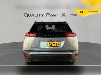 Used Peugeot E-2008 2022 for sale - 75904562: Photo