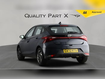 Used Hyundai i20 2022 for sale - 77131145: Photo