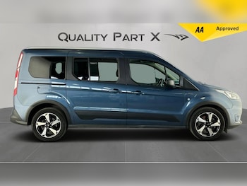 Used Ford Grand Tourneo Connect 2022 for sale - 75388299: Photo
