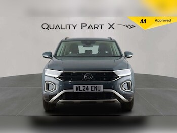 Used Volkswagen T-Roc 2024 for sale - 78263588: Photo