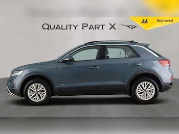Used Volkswagen T-Roc 2024 for sale - 78263588: Photo
