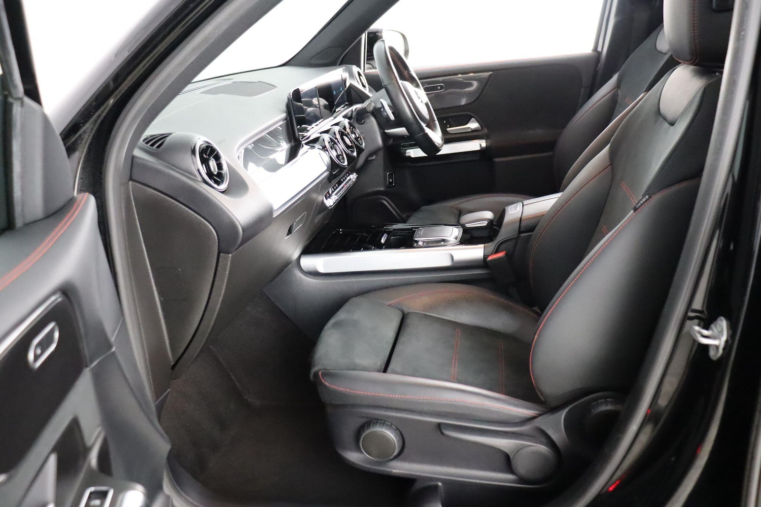 Used Mercedes-Benz GLB 2021 for sale - 77066648: Photo 15