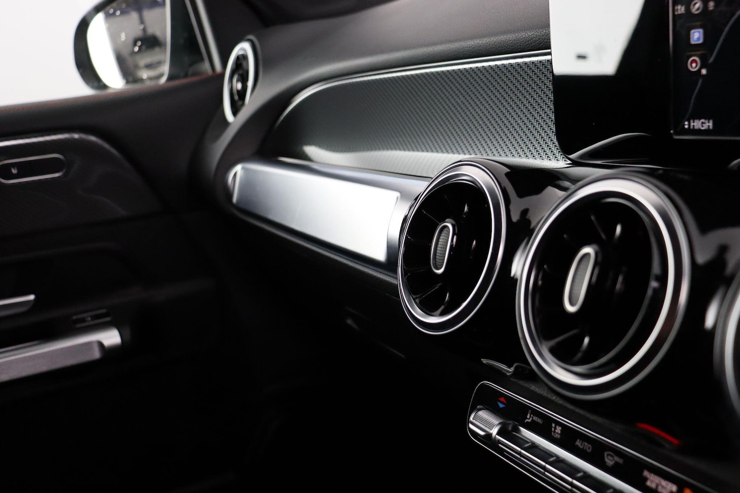 Used Mercedes-Benz GLB 2021 for sale - 77066648: Photo 25