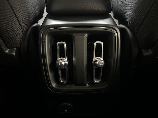 Used Volvo XC40 2021 for sale - 75645521: Photo 18