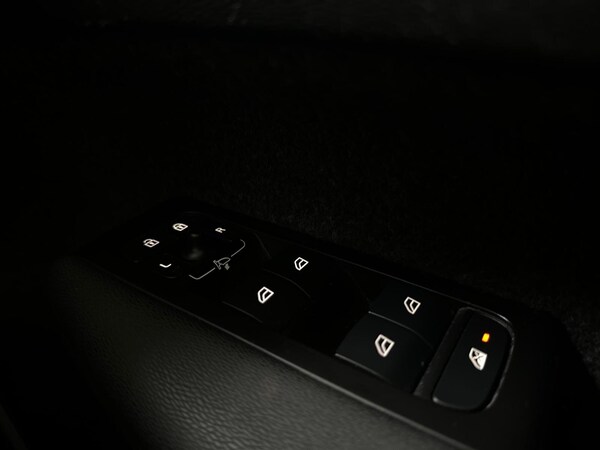 Used Volvo XC40 2021 for sale - 75645521: Photo 19