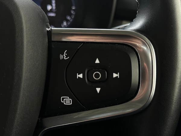 Used Volvo XC40 2021 for sale - 75645521: Photo 22