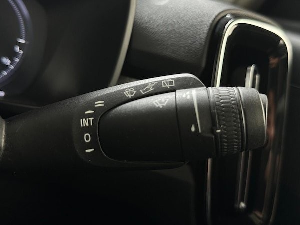 Used Volvo XC40 2021 for sale - 75645521: Photo 23
