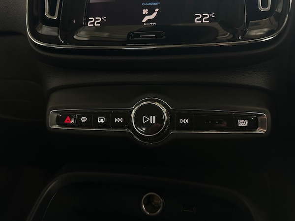 Used Volvo XC40 2021 for sale - 75645521: Photo 26