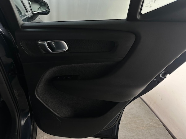 Used Volvo XC40 2021 for sale - 75645521: Photo 28